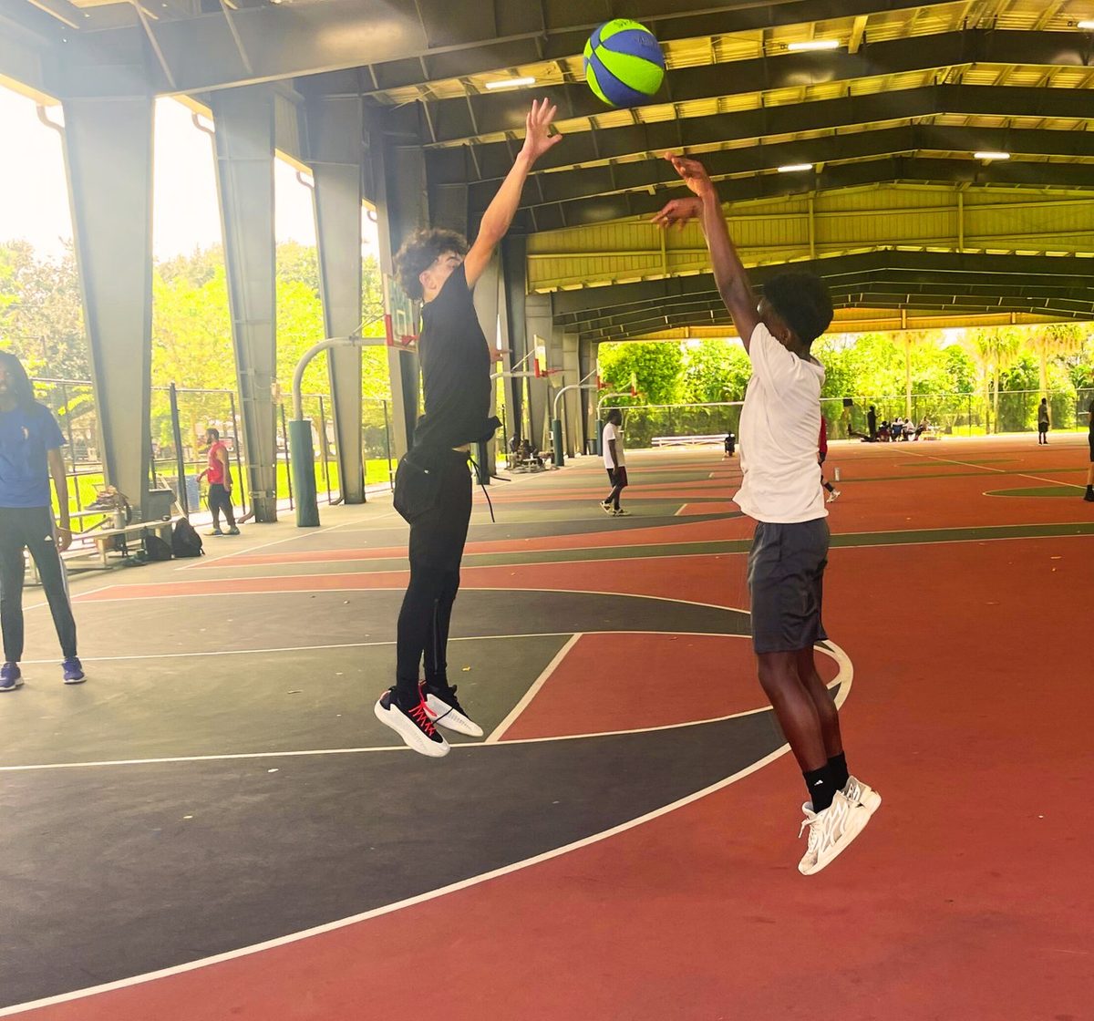 Hoop College player in training at Sunrise Athletic Complex